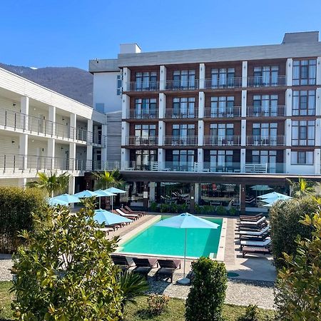 Aquamarine Family Club Hotel Гагра Екстериор снимка