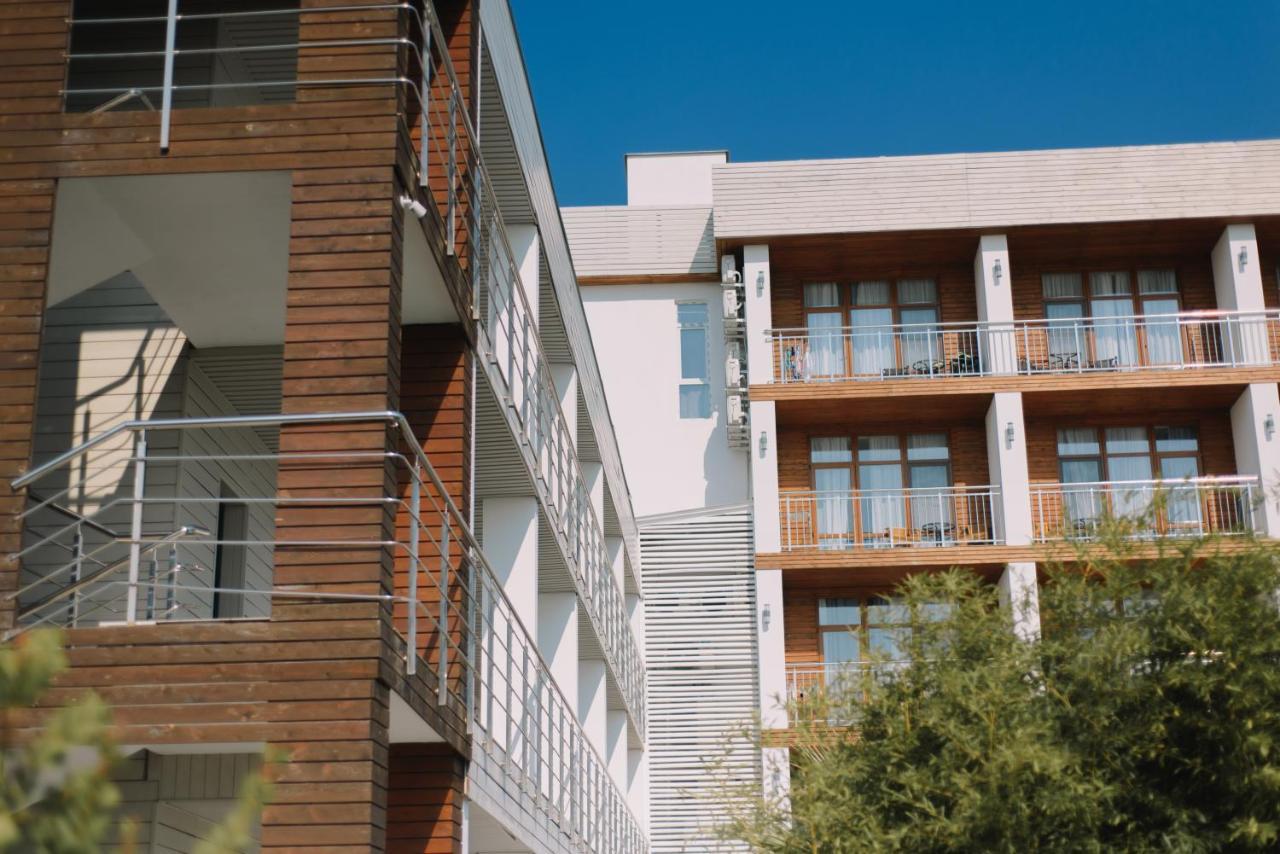 Aquamarine Family Club Hotel Гагра Екстериор снимка